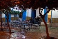 Click to enlarge: Couleurs Du Maghreb VIII [f/2, 1/25 sec, 28mm-e, ISO 800, Sony A700]
