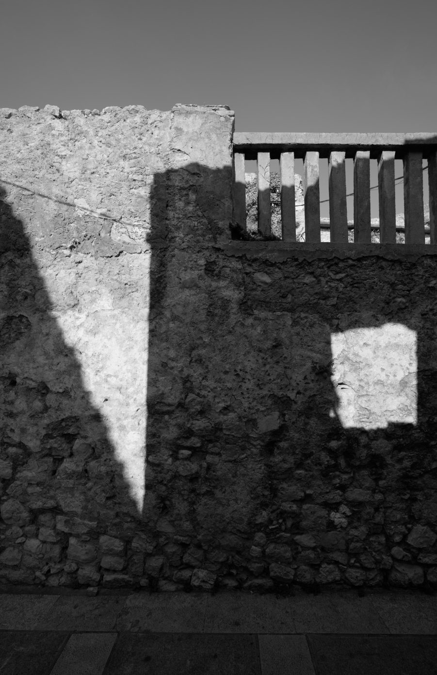 Shadows_on_the_Wall_I.jpg
