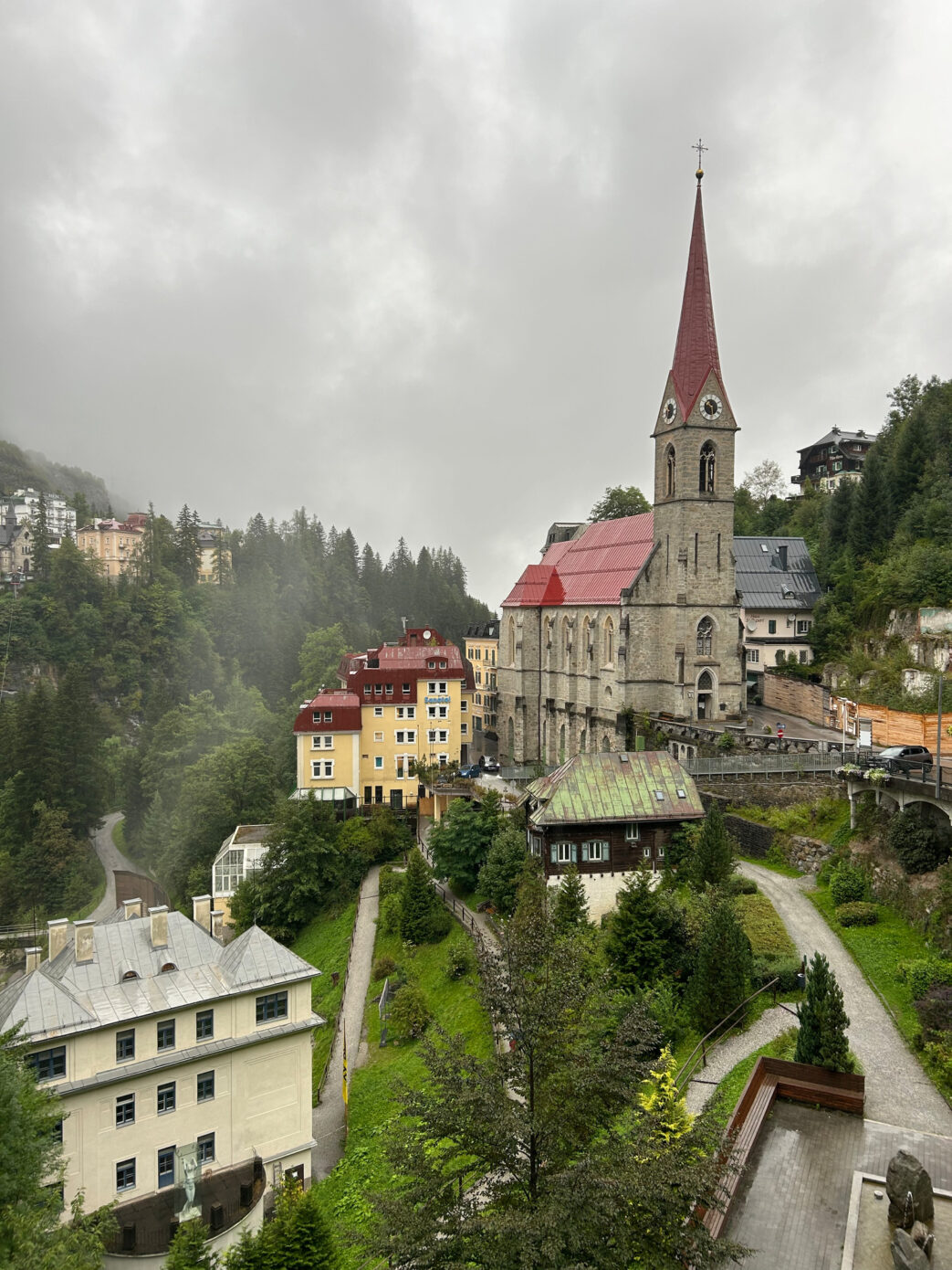 The_Church_of_Bad_Gastein.jpg